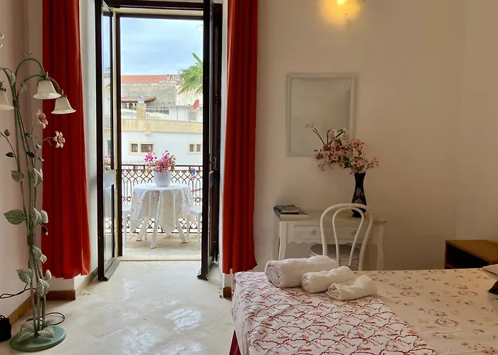 Konukevi Le Dimore Di Ike Otranto